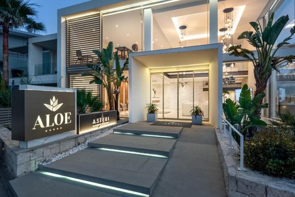 Фото Aloe Boutique & Suites 5*