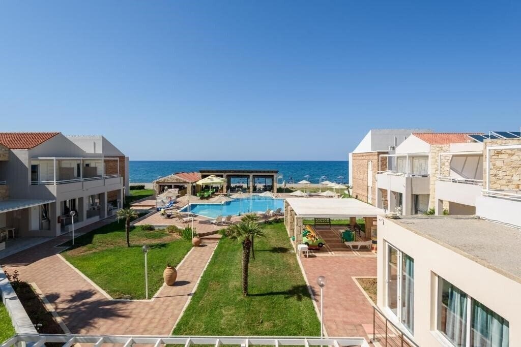 Отель Kostakis Beach Apartments 3*
