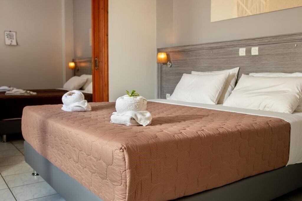 Отель Anna Katerina Apartments 3*