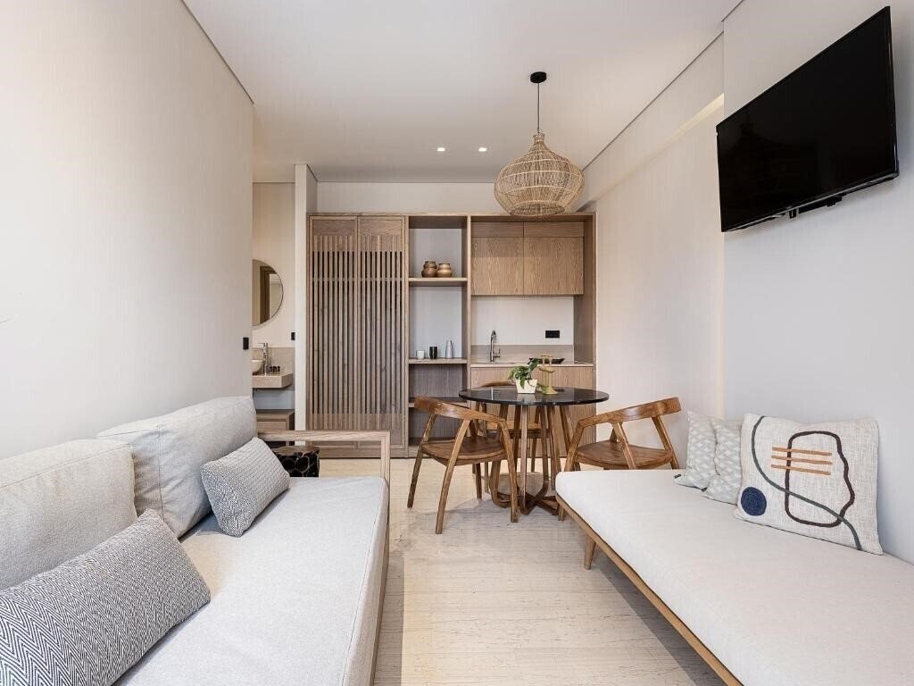 Изображение Esperides Beach Hotel Apartments 3*