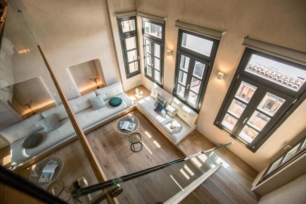Отель J&G Suites 3*
