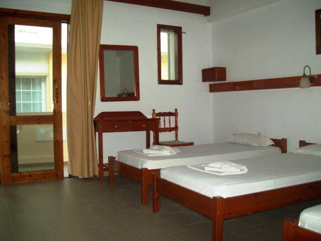 Картинка Kato Stalos Beach 2*