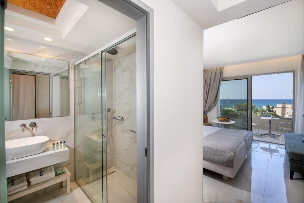 Фотография Vantaris Beach 4*