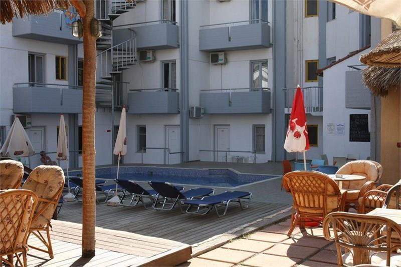 Фото Hersonissos Blue (ex. Averinos) 2*