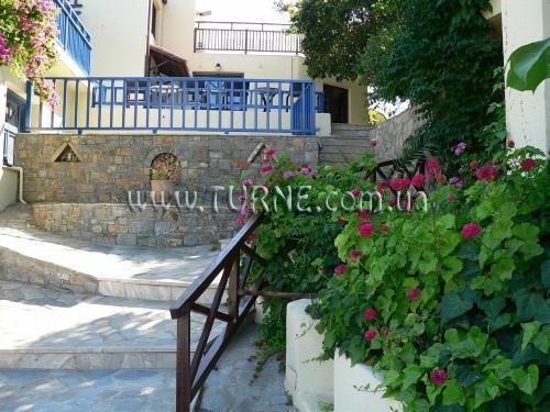 Фото Elpida Hotel & Apartments 3*