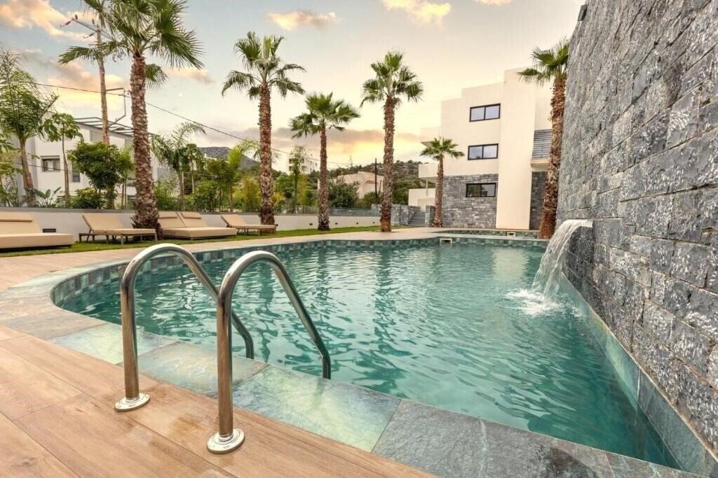 Фото Lazar Lux Suites Ammoudara 5*