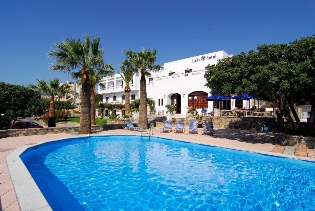 Отель Lato Hotel 2*