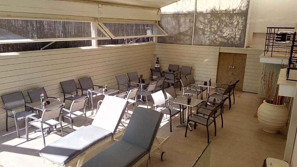 Отель Kosmopolit 2*