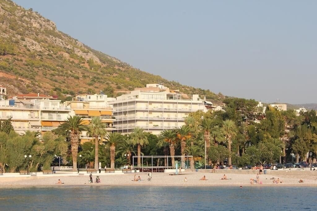 Отель Park Hotel Loutraki 4*