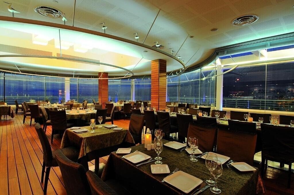 Картинка Club Hotel Casino 5*