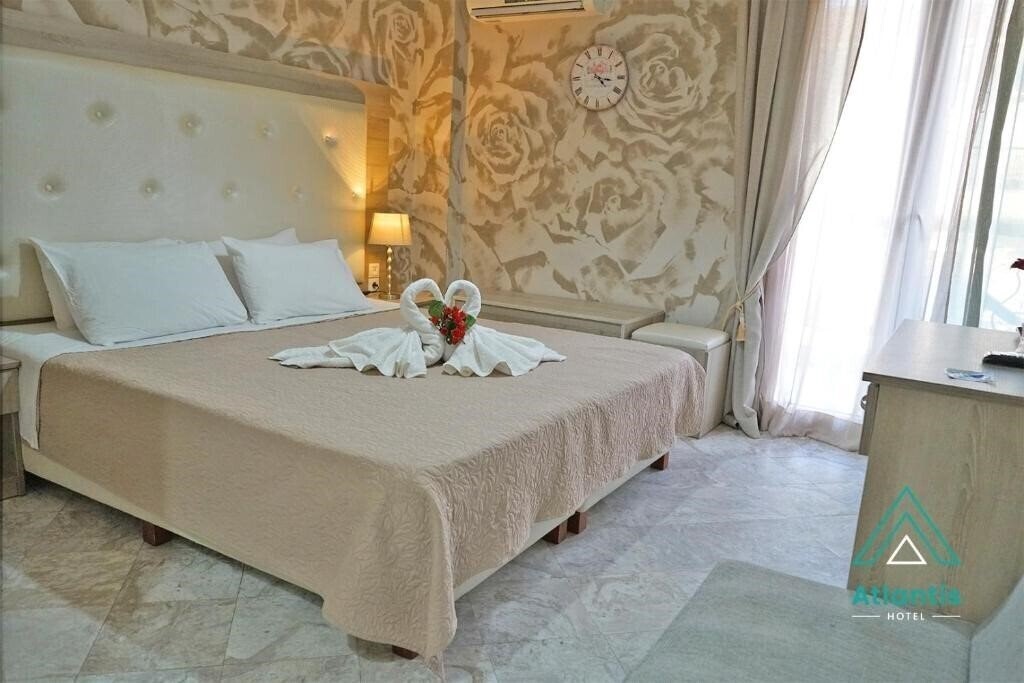 Фото Atlantis Hotel 2*