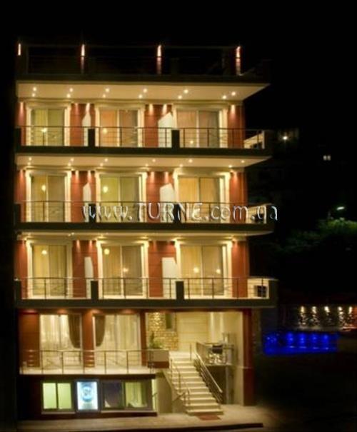 Отель 9 Queens Hotel 3*