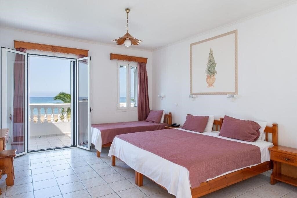 Фото Marina Bay Hotel (Skala) 3*