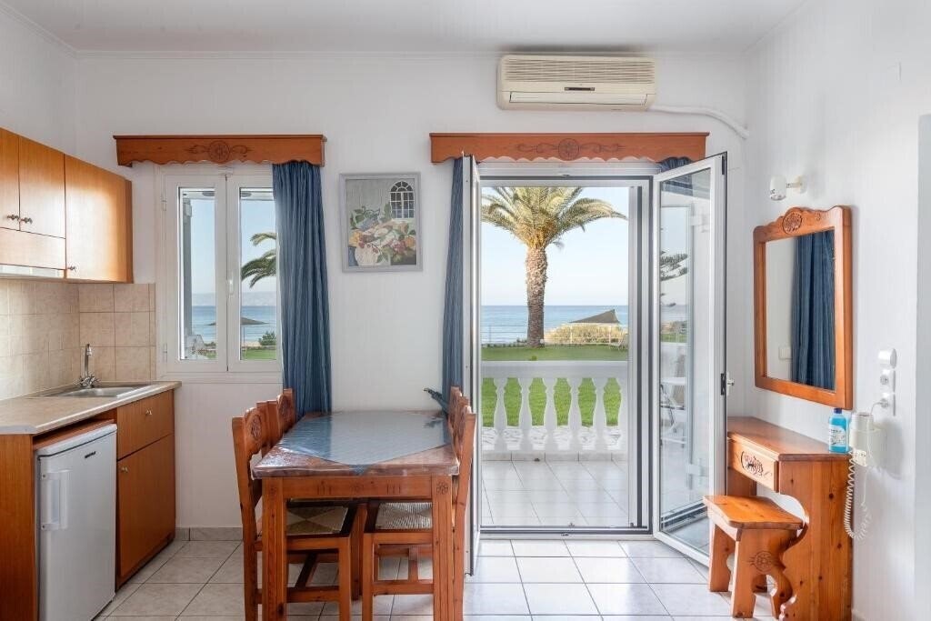 Фотография Marina Bay Hotel (Skala) 3*