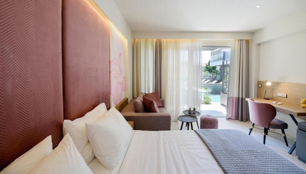 Отель Sotiris Apartments 3*