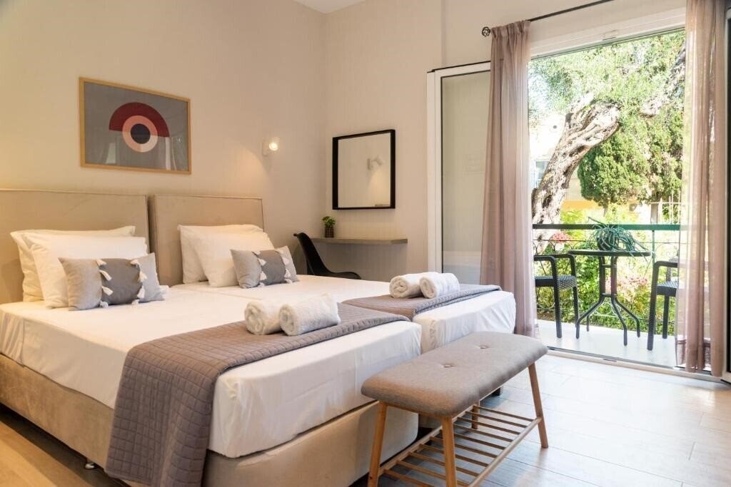 Отель Maria Olga & Annex Studios 2*