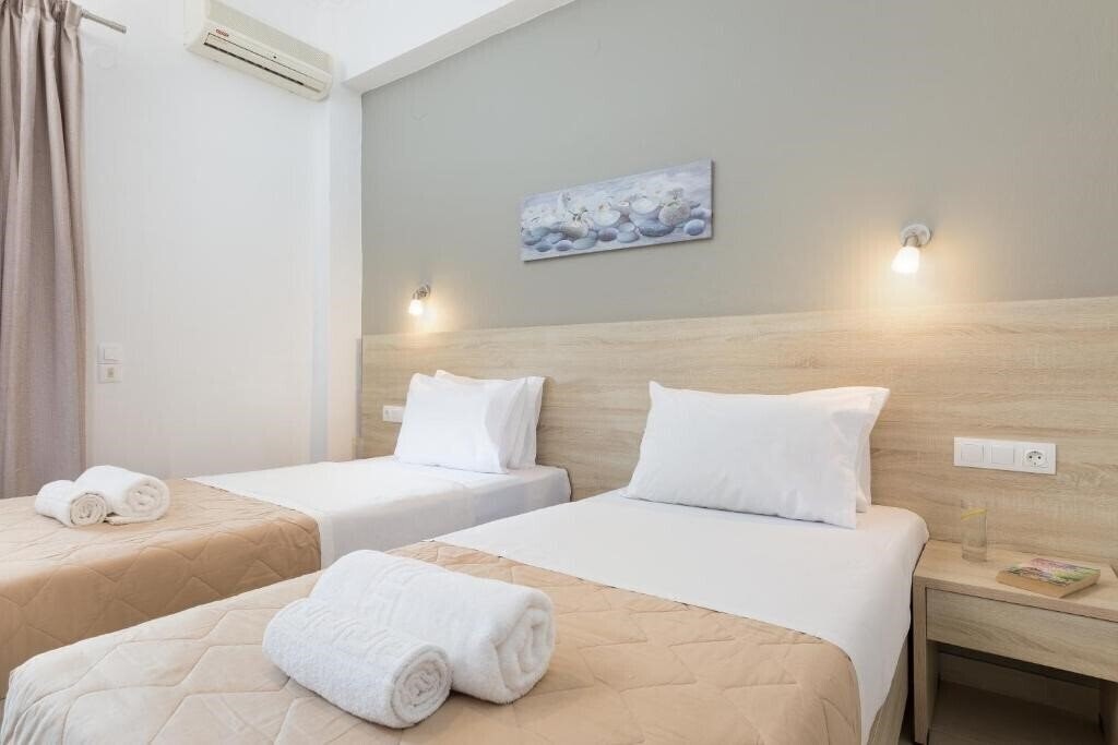 Отель Lefkimi Hotel 2*