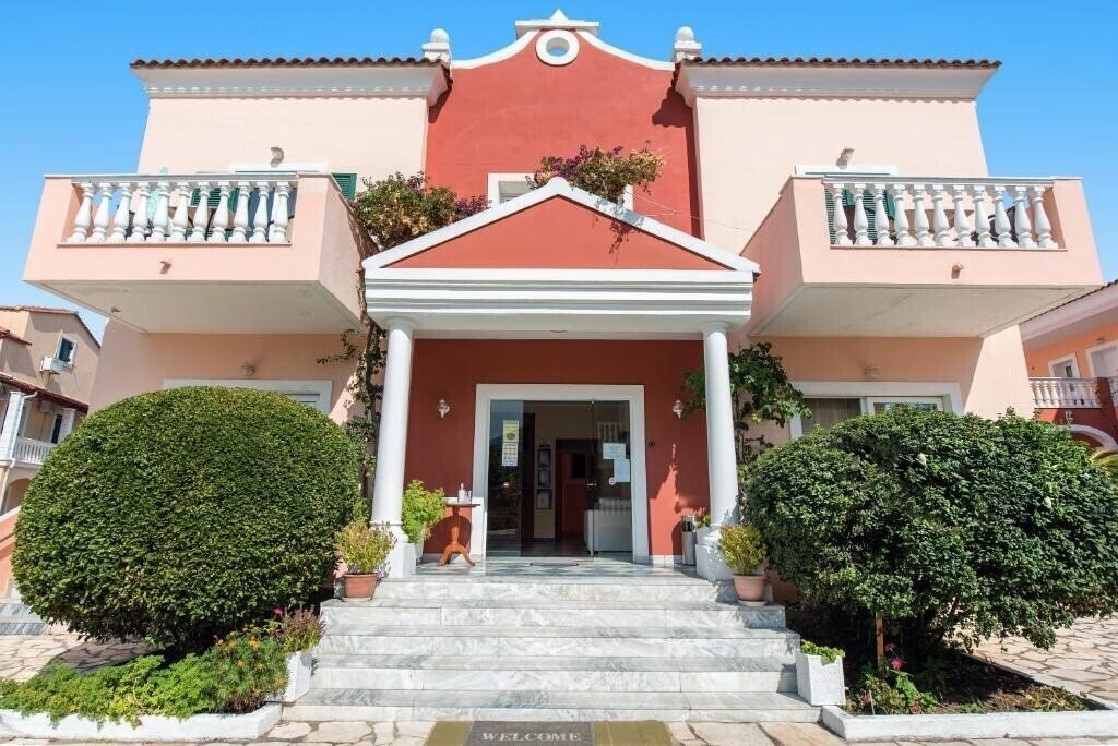 Отель Eriva Apart Hotel Aparthotel 2 апартаменты