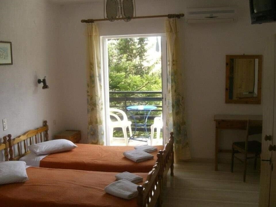 Отель La Cite Family Hotel & Apartments 3*