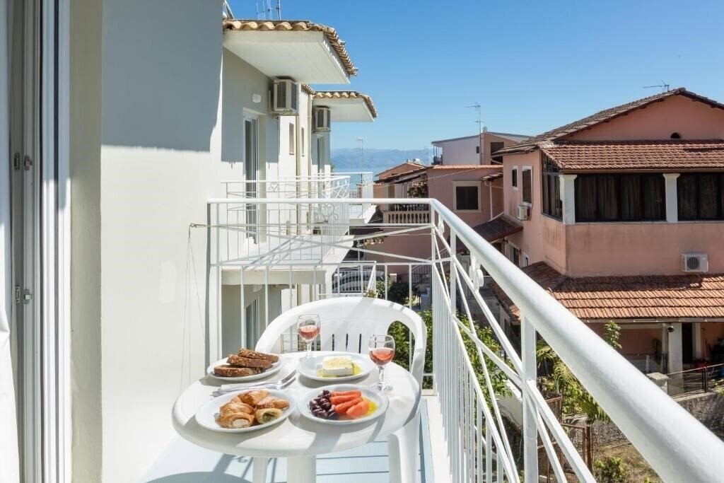 Фотография Bella Vista Beach Hotel 2*