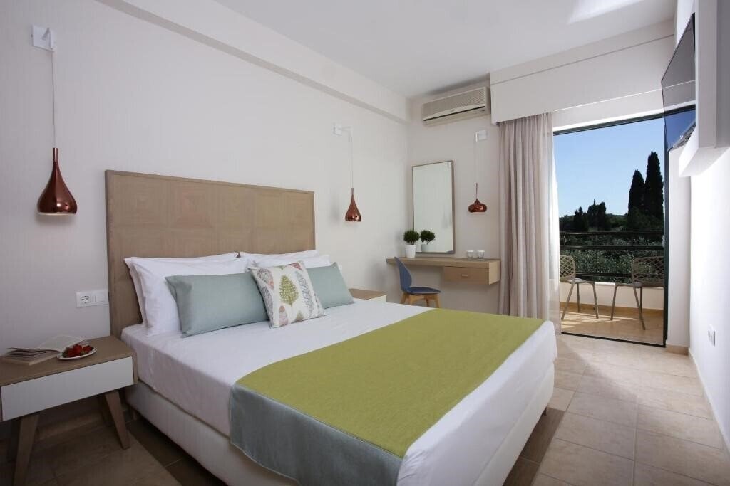 Фото Paradise Hotel Corfu 3*