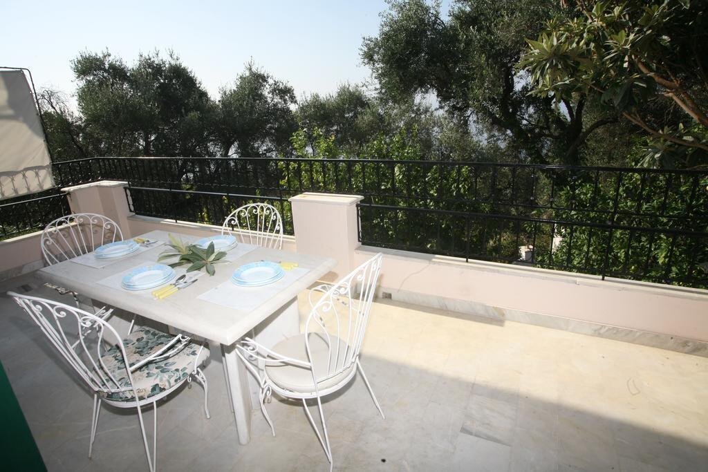 Фото Aphrodite Aparts 3*