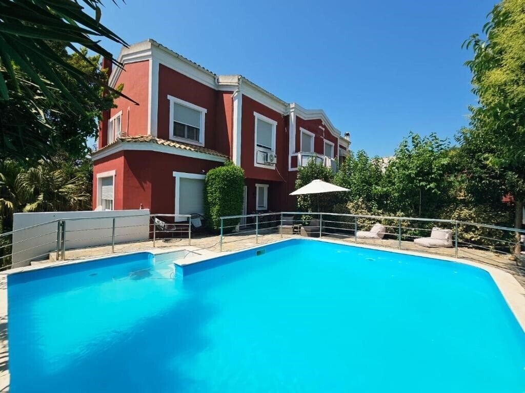 Отель Kanoni Villa 4*