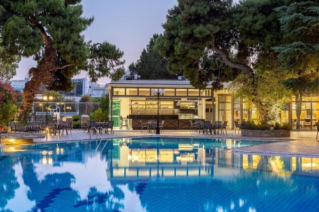 Отель Oasis Athens 4*