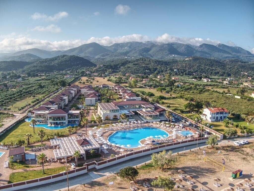 Отель Almyros Beach Resort & SPA 5*