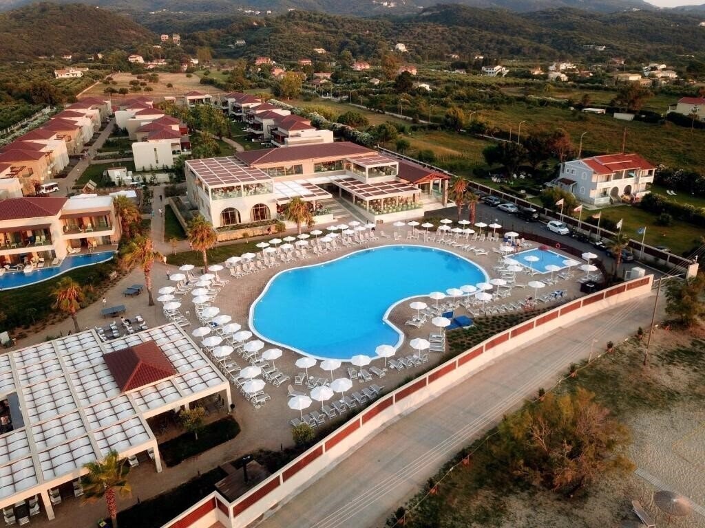 Картинка Almyros Beach Resort & SPA 5*