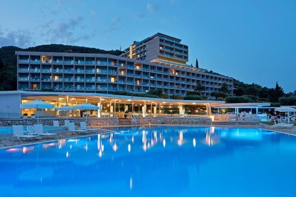 Фотография Atlantica Nissaki Beach Hotel 4*