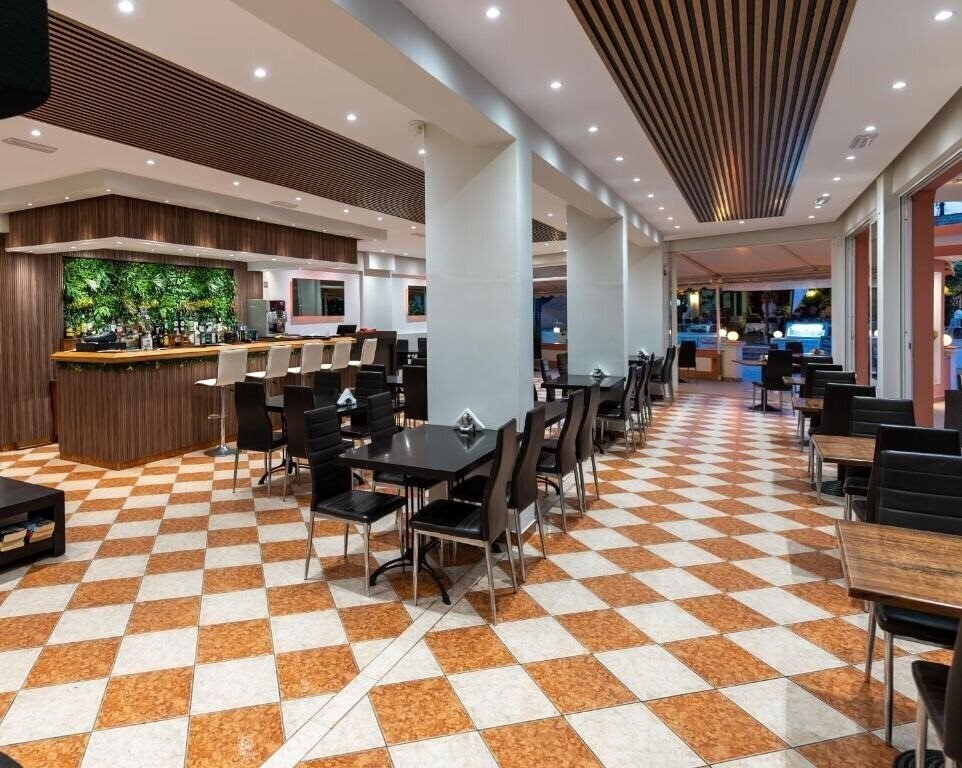 Изображение Angelina Hotel & Apartments 3*