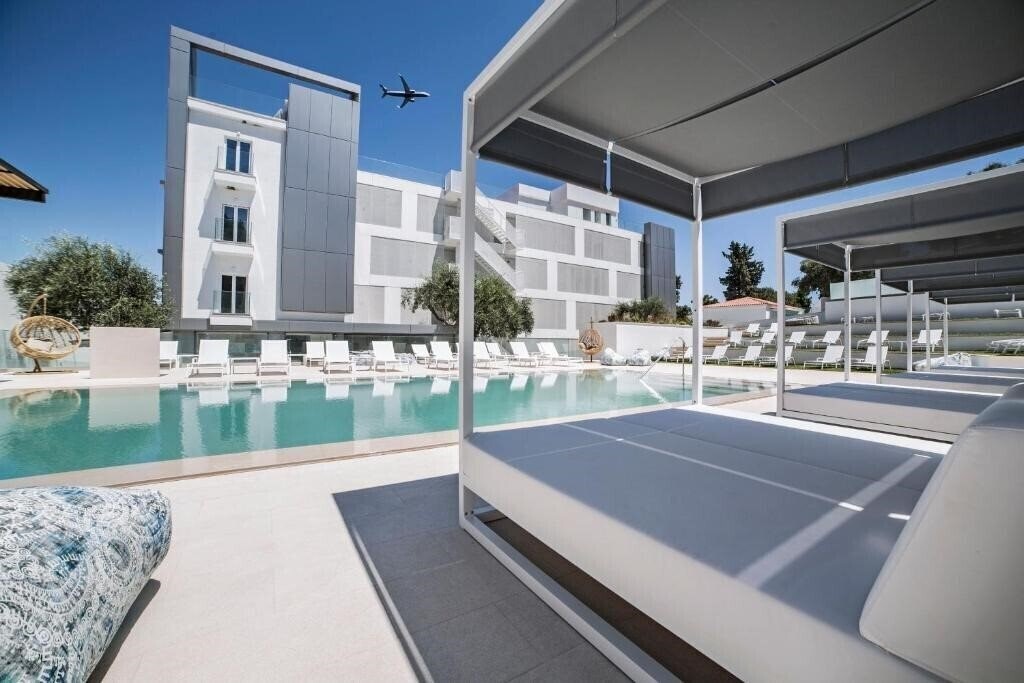 Отель Ray Hotel 4*