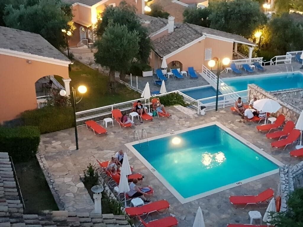 Отель Michelangelo Resort 3*