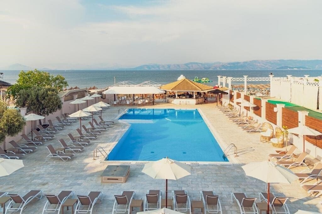 Отель La Playa Grande 3*