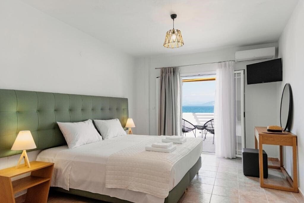 Фото La Playa Grande 3*