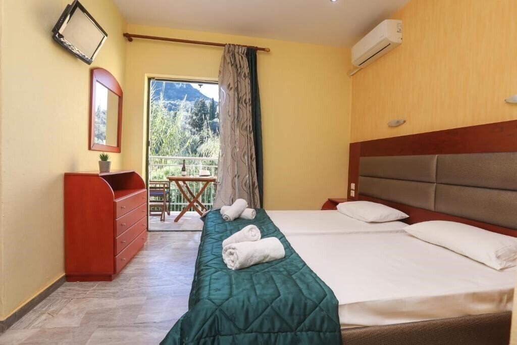 Фото Kerkyra Studios & Apartments апартаменты