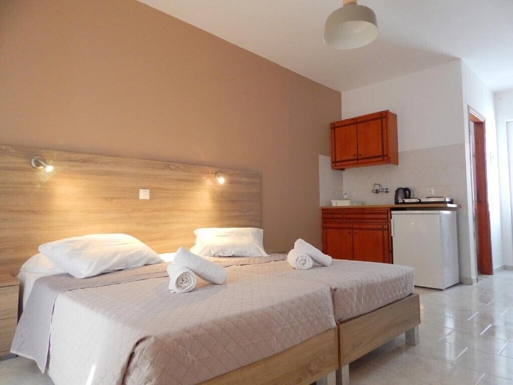 Отель Politis Studios 2*