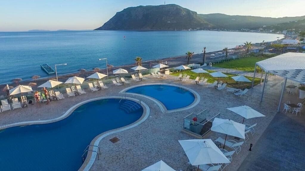 Отель Royal Bay 4*