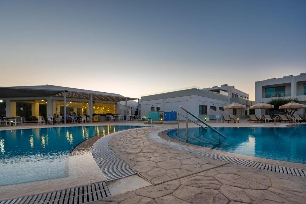 Фотография Royal Bay 4*