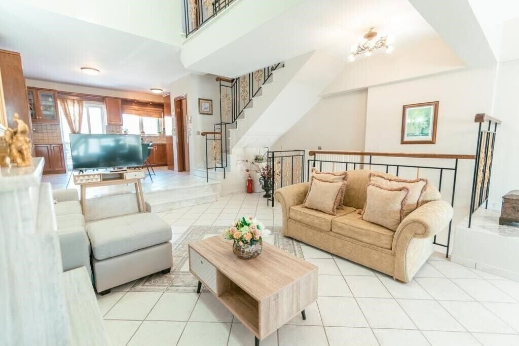 Отель Rena's Center House отель без категории