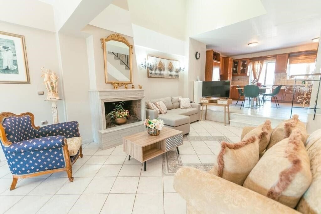 Картинка Rena's Center House отель без категории