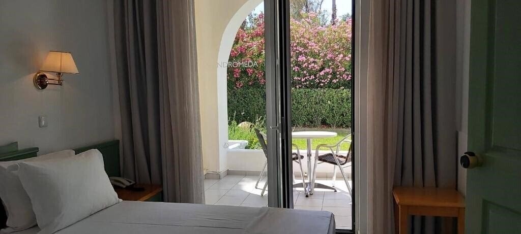 Картинка Andromeda 3*