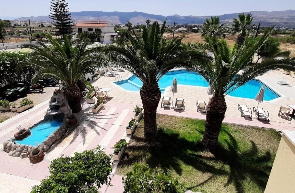 Картинка Leonidas Hotel & Studios 2*