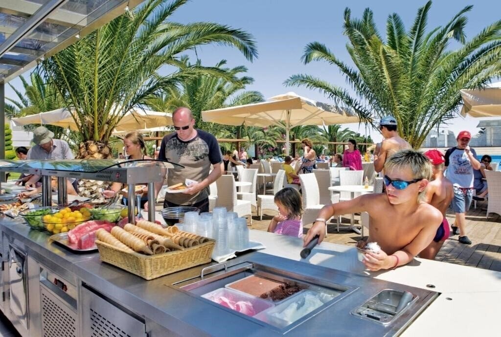 Фотография Kipriotis Village Resort 4*