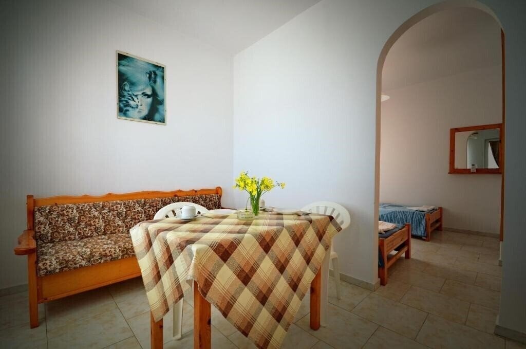 Фото Studios Anthoula 3*