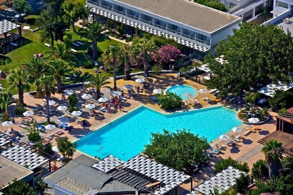 Отель Sun Palace Resort & Spa 4*