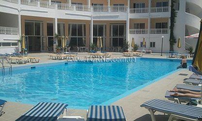 Отель Kris Mari Hotel 3*