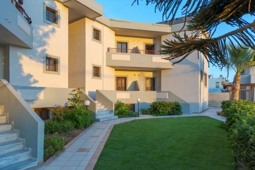 Изображение John Mary Apartments 2*