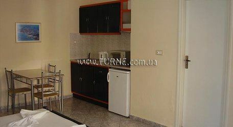 Отель Nirvana Apartments 2*